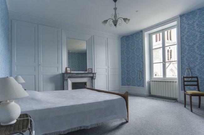 Les Volets Bleus Hotel Le Perreon Екстериор снимка